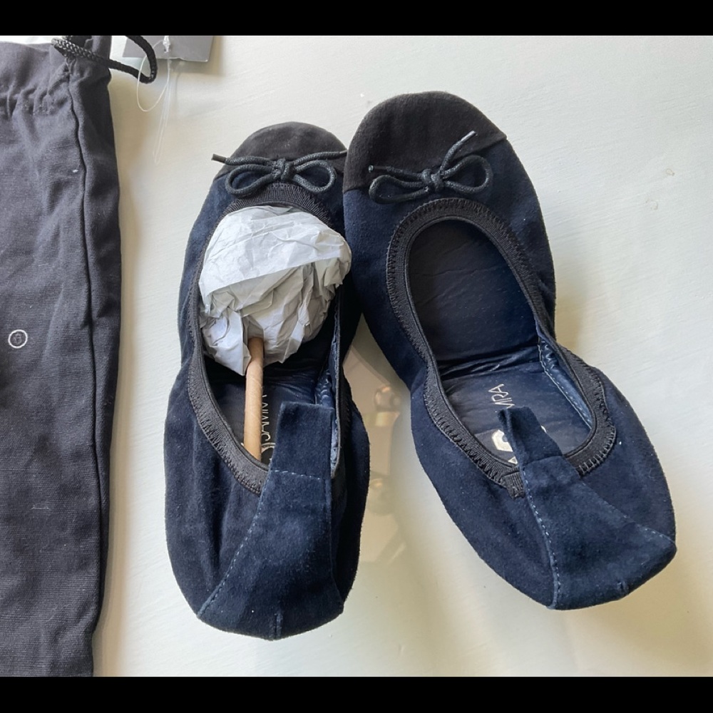 Yosi Samra Navy & Black Suede Foldable Ballet Flats